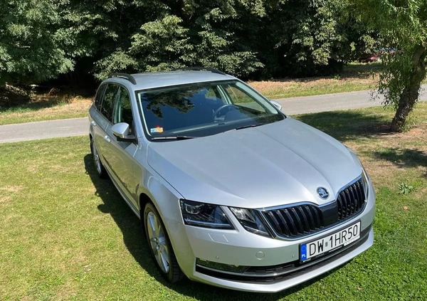 Skoda Octavia cena 79500 przebieg: 58415, rok produkcji 2019 z Opatów małe 37